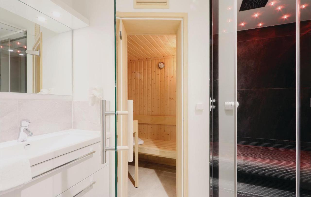 Lovely Apartment In Luebeck Travemuende With Sauna Esterno foto